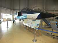 三菱 T-2 超音速高等練習機