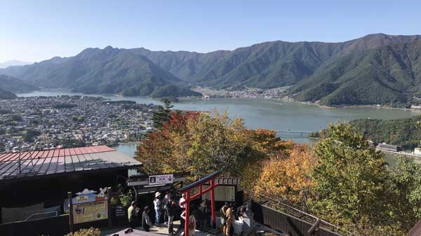 展望台からの河口湖