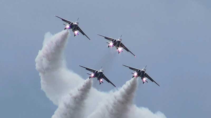 ブルーインパルス（小松基地航空祭2012年）